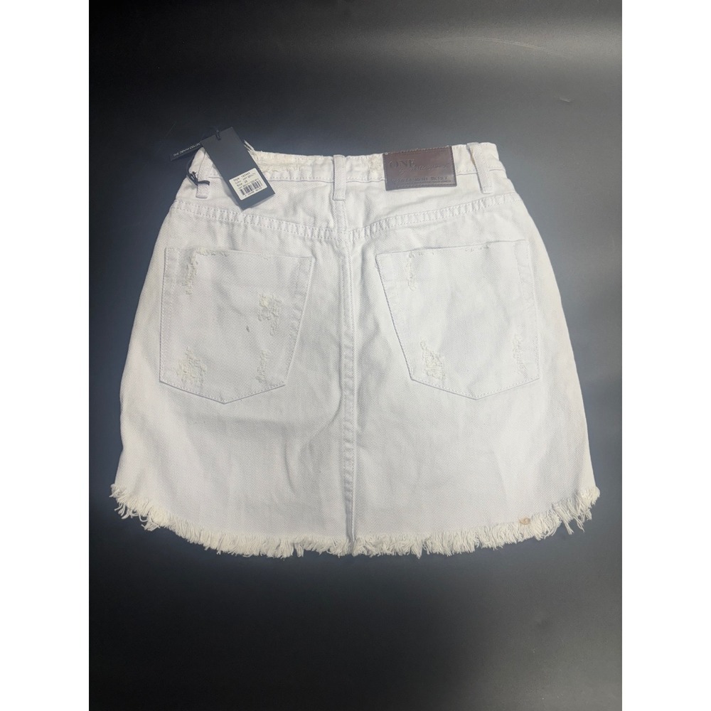 One Teaspoon NWT High Waisted 2020 Mini Denim Skirt in White Beauty 26 MSRP $110 - Picture 3 of 11